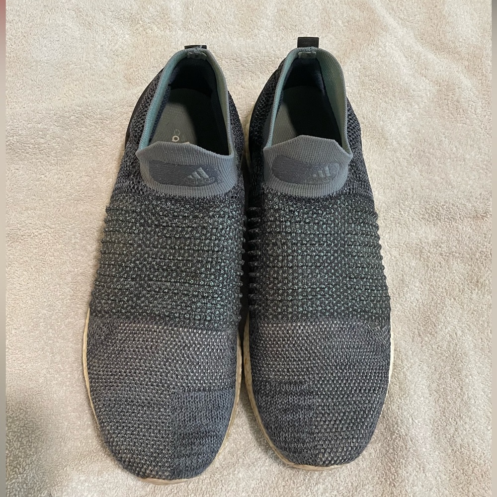 Men’s size 11 adidas parley ultra boost slip ons
